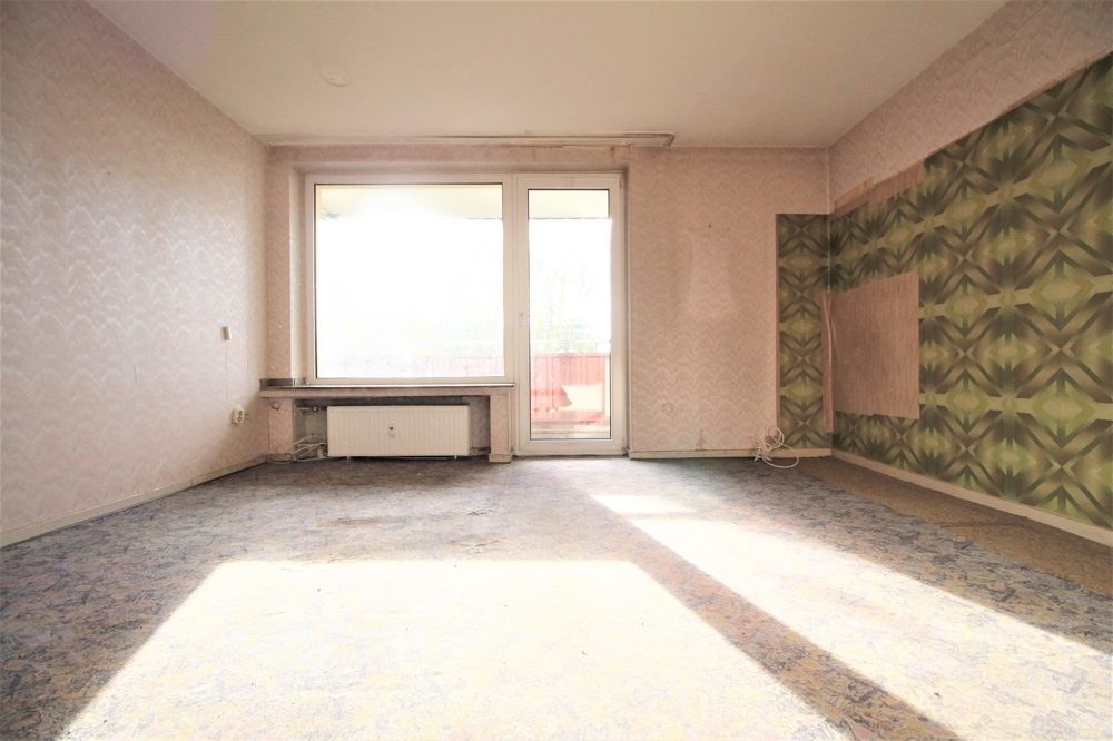 Immobilienangebot - Düsseldorf / Derendorf - Alle - Derendorf: sanierungsbedürftige und gut geschnittene 2- Zimmerwohnung mit Balkon in zentraler Lage