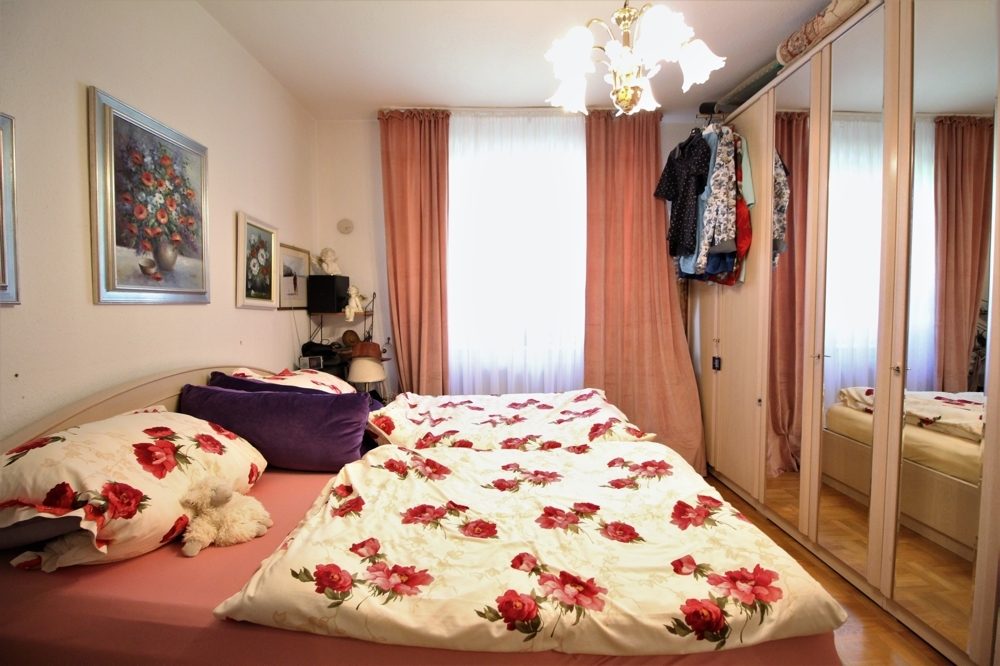 Immobilienangebot - Düsseldorf / Gerresheim - Alle - Gerresheim: gepflegte 2,5 Zimmerwohnung mit Balkon in ruhiger Lage