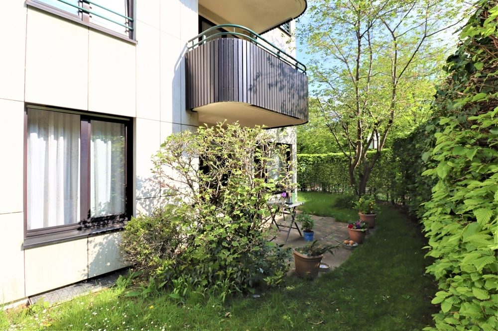 Immobilienangebot - Düsseldorf - Alle - Düsseltal: schön geschnittene 2-Zimmer im EG mit  Garten, Terrasse und TG-Stellplatz in guter Lage
