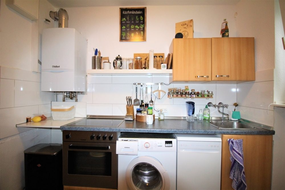 Immobilienangebot - Düsseldorf - Alle - Düsseltal: gut geschnittene und gepflegte 2 Zimmerwohnung mit Loggia und Garage in guter Lage