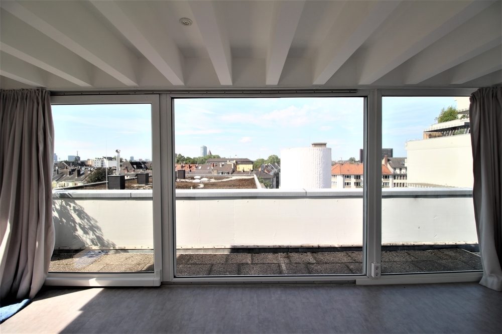 Immobilienangebot - Düsseldorf / Derendorf - Alle - Derendorf: moderne 3 - Zimmer Penthousewohnung mit großer Sonnenterrasse und Wintergarten