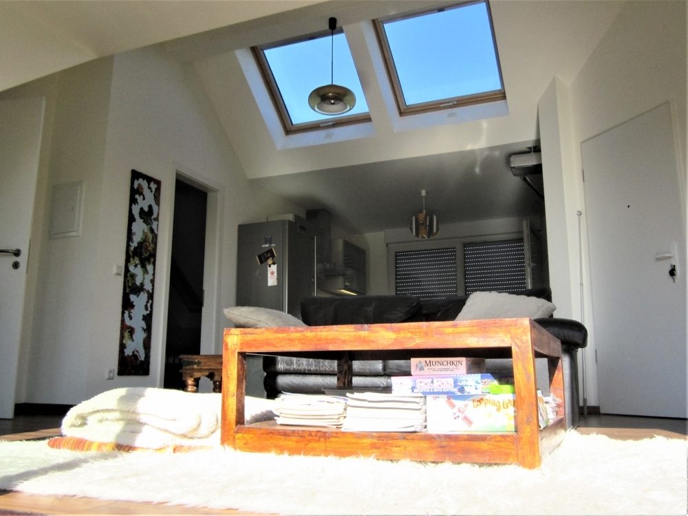 Immobilienangebot - Düsseldorf / Lörick - Alle - Lörick: voll möblierte 2- Zimmer ETW mit toller Dachterrasse und TG-Stellplatz in gefragter Lage