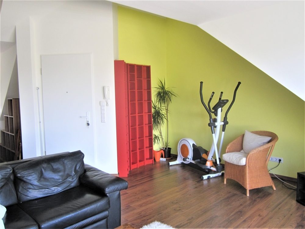Immobilienangebot - Düsseldorf / Lörick - Alle - Lörick: voll möblierte 2- Zimmer ETW mit toller Dachterrasse und TG-Stellplatz in gefragter Lage