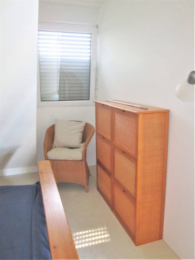 Immobilienangebot - Düsseldorf / Lörick - Alle - Lörick: voll möblierte 2- Zimmer ETW mit toller Dachterrasse und TG-Stellplatz in gefragter Lage