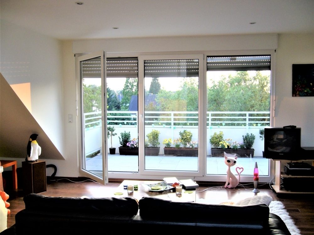 Immobilienangebot - Düsseldorf / Lörick - Alle - Lörick: voll möblierte 2- Zimmer ETW mit toller Dachterrasse und TG-Stellplatz in gefragter Lage