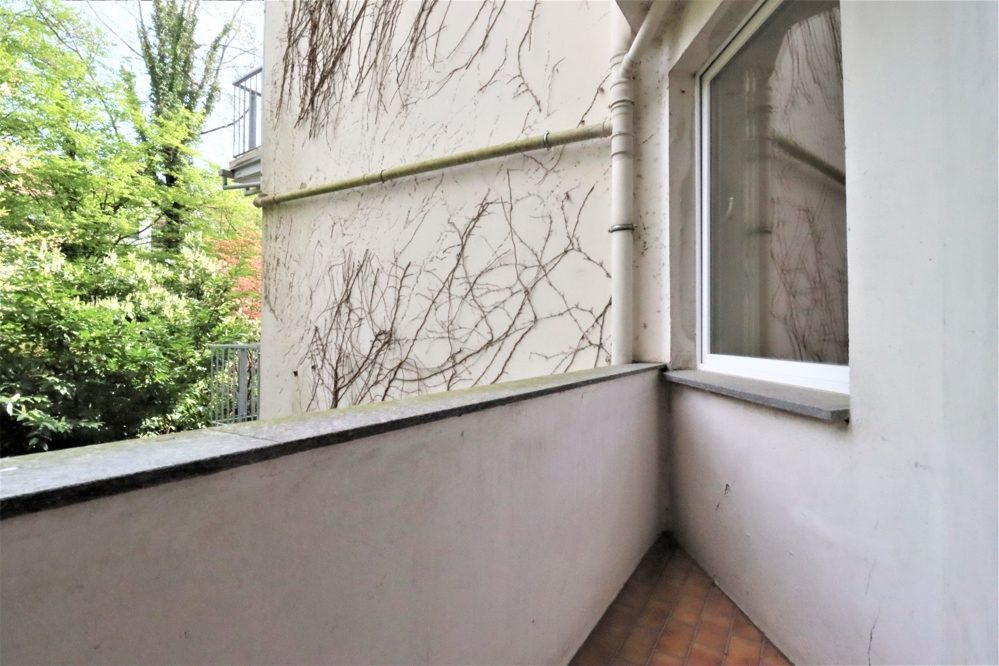 Immobilienangebot - Düsseldorf / Düsseltal - Alle - Düsseltal/Zooviertel: ruhige 3-Zimmer im Jugendstil-Altbau mit 2 Balkonen und eigener Gartenterrasse
