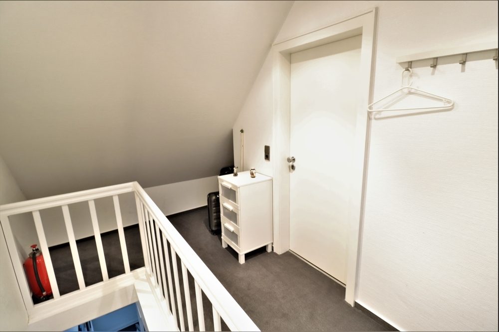 Immobilienangebot - Düsseldorf / Gerresheim - Alle - Gerresheim: zwei gepflegte Dreifamilienhäuser im Paket mit insgesamt 6 Wohneinheiten in guter Lage