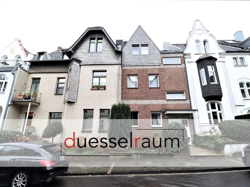 Immobilienangebot - Düsseldorf / Gerresheim - Alle - Gerresheim: zwei gepflegte Dreifamilienhäuser im Paket mit insgesamt 6 Wohneinheiten in guter Lage