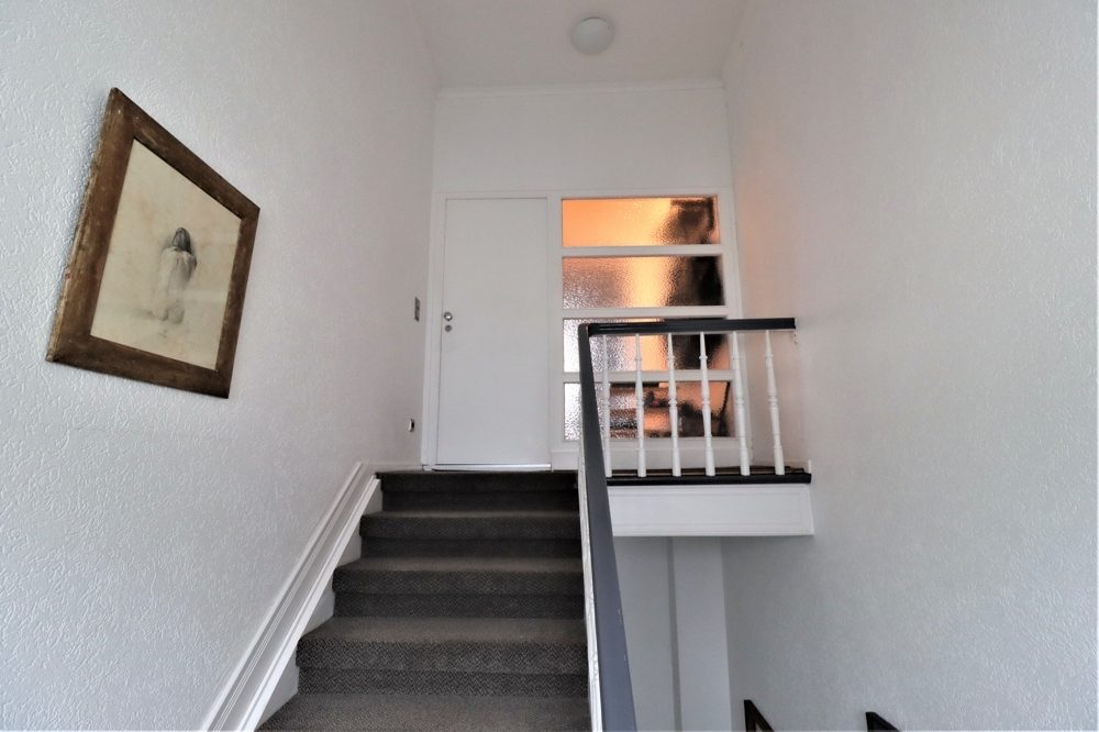 Immobilienangebot - Düsseldorf / Gerresheim - Alle - Gerresheim: zwei gepflegte Dreifamilienhäuser im Paket mit insgesamt 6 Wohneinheiten in guter Lage