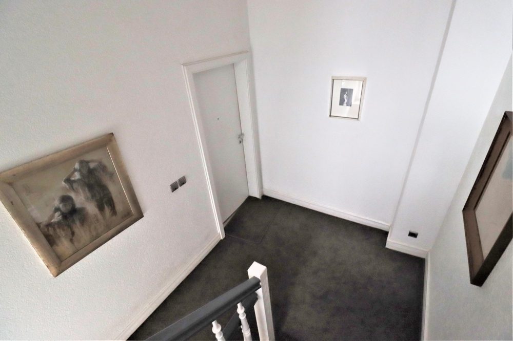 Immobilienangebot - Düsseldorf / Gerresheim - Alle - Gerresheim: zwei gepflegte Dreifamilienhäuser im Paket mit insgesamt 6 Wohneinheiten in guter Lage
