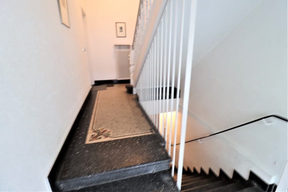 Immobilienangebot - Düsseldorf / Gerresheim - Alle - Gerresheim: zwei gepflegte Dreifamilienhäuser im Paket mit insgesamt 6 Wohneinheiten in guter Lage