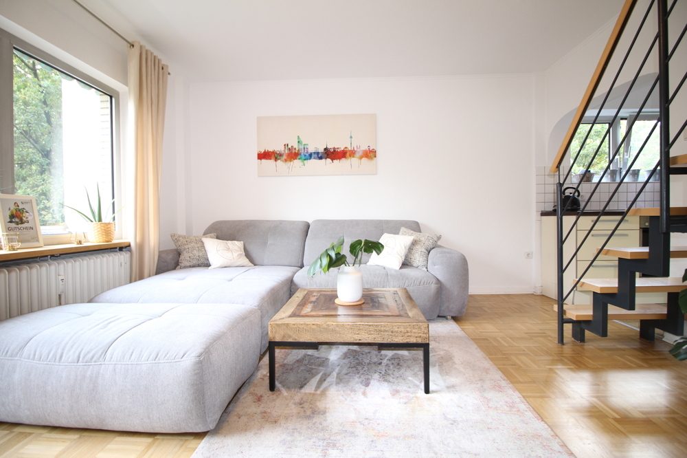 Immobilienangebot - Düsseldorf - Alle - Gepflegte und lichtdurchflutete ca. 82m³ große 3- Zimmer Maisonettewohnung mit Balkon in Stockum