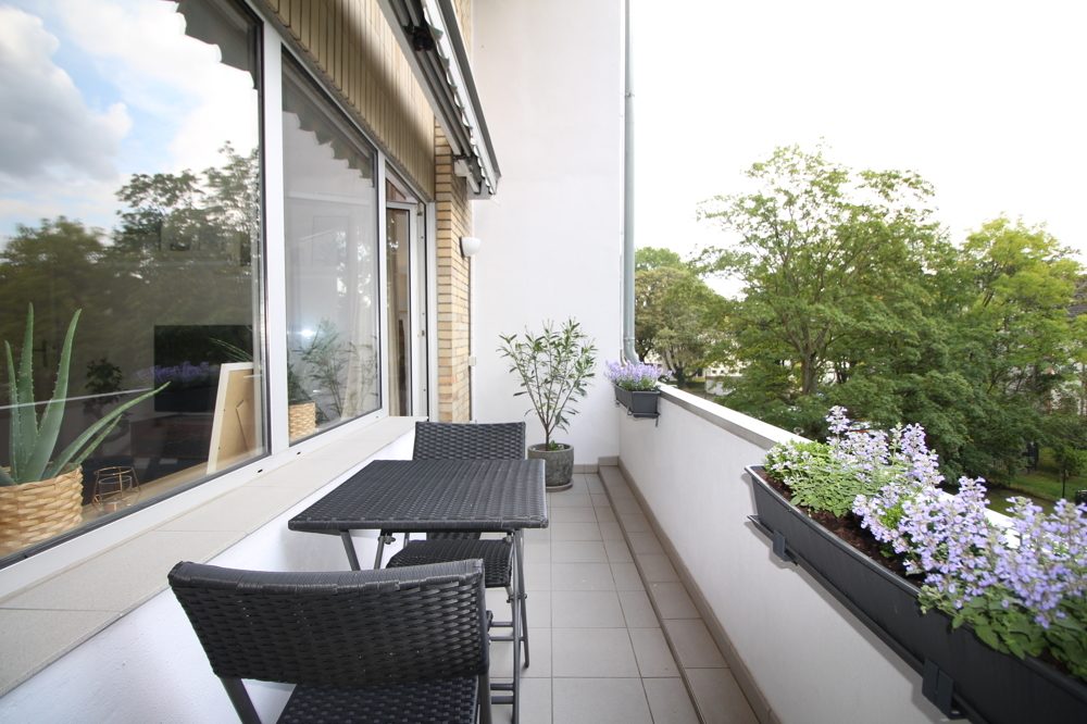 Immobilienangebot - Düsseldorf - Alle - Gepflegte und lichtdurchflutete ca. 82m³ große 3- Zimmer Maisonettewohnung mit Balkon in Stockum