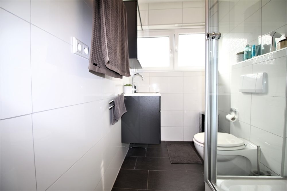 Immobilienangebot - Düsseldorf - Alle - Gepflegte und lichtdurchflutete ca. 82m³ große 3- Zimmer Maisonettewohnung mit Balkon in Stockum