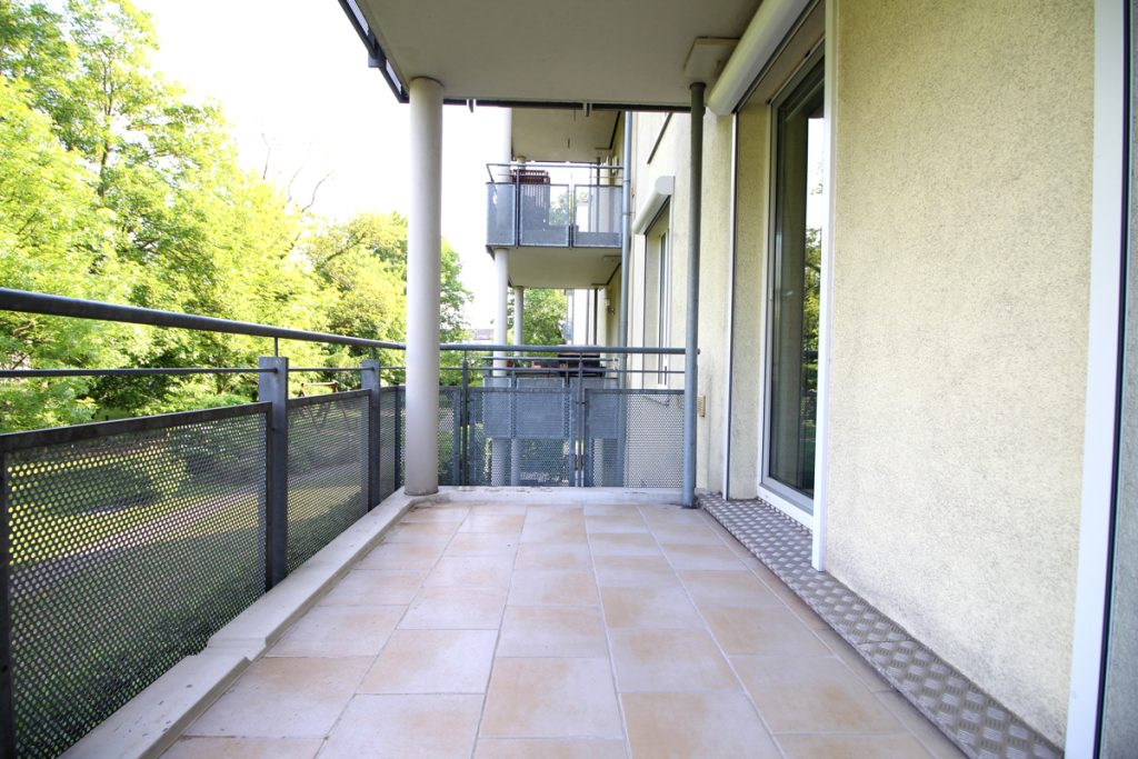 Immobilienangebot - Düsseldorf - Alle - Unterrath: gut geschnittene 3-Zimmer im 1.OG mit EBK, TG-Stellplatz und Balkon in ruhiger Lage
