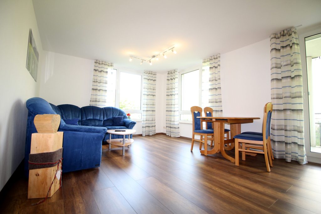 Immobilienangebot - Düsseldorf - Alle - Unterrath: gut geschnittene 3-Zimmer im 1.OG mit EBK, TG-Stellplatz und Balkon in ruhiger Lage