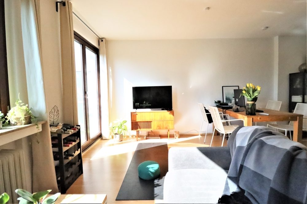 Immobilienangebot - Düsseldorf - Alle - Wersten: gut geschnittene und vermietete 2-Zimmer ETW mit Balkon und Garage in guter Lage