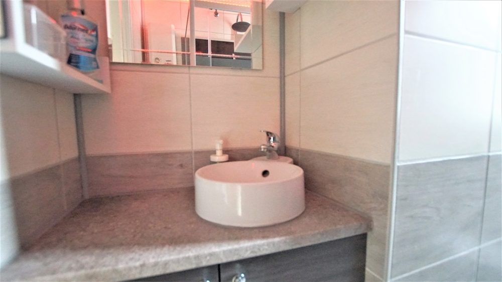 Immobilienangebot - Düsseldorf - Alle - Friedrichstadt: schönes ca. 35m² großes Apartment mit Einbauküche in gefragter und zentraler Lage
