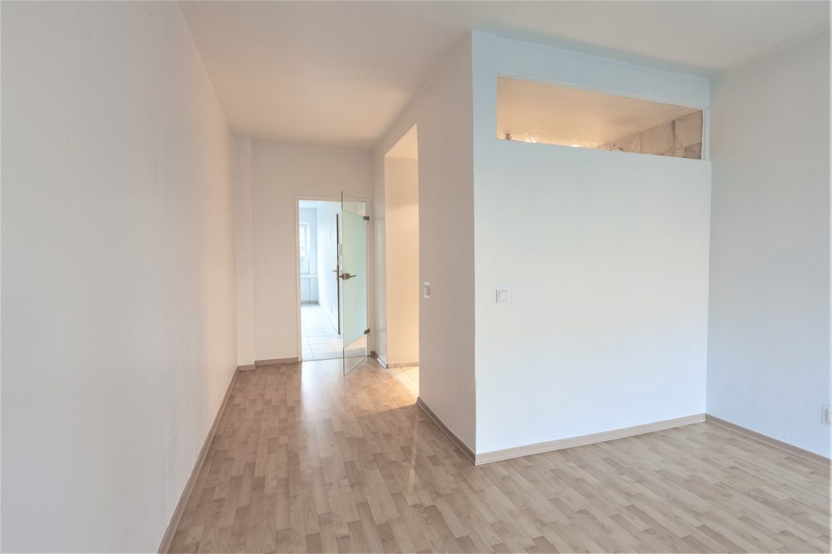 Immobilienangebot - Düsseldorf - Alle - Golzheim: hochwertige und repräsentative 2-Zimmer Wohnung mit großer Terrasse in bester Lage!
