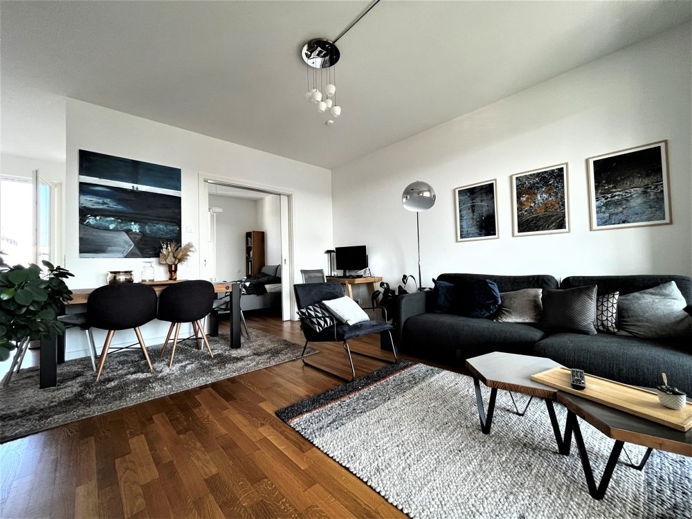Immobilienangebot - Düsseldorf / Heerdt - Alle - "Heinrich Heine Gärten": repräsentative  und lichtdurchflutete 2-Zimmer Wohnung mit großem Balkon