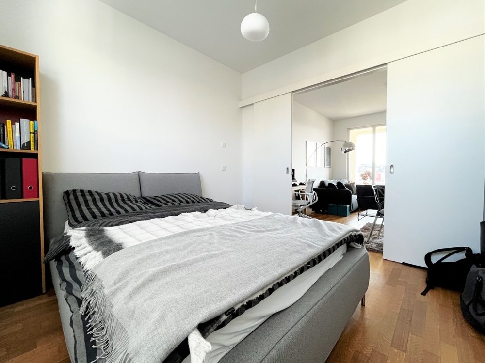 Immobilienangebot - Düsseldorf / Heerdt - Alle - "Heinrich Heine Gärten": repräsentative  und lichtdurchflutete 2-Zimmer Wohnung mit großem Balkon