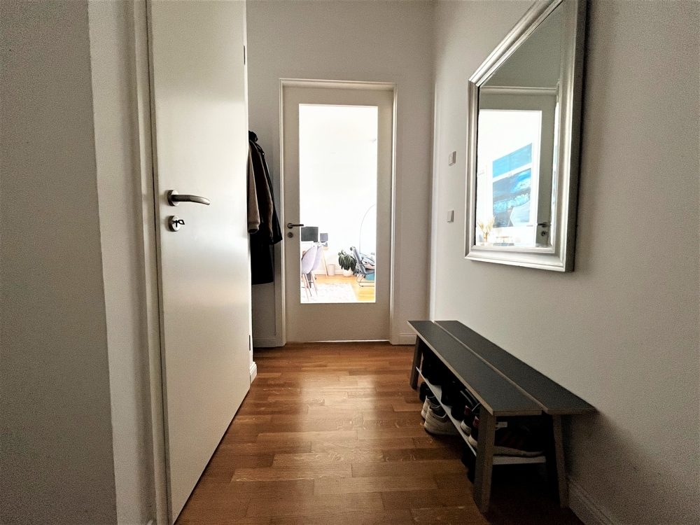 Immobilienangebot - Düsseldorf / Heerdt - Alle - "Heinrich Heine Gärten": repräsentative  und lichtdurchflutete 2-Zimmer Wohnung mit großem Balkon