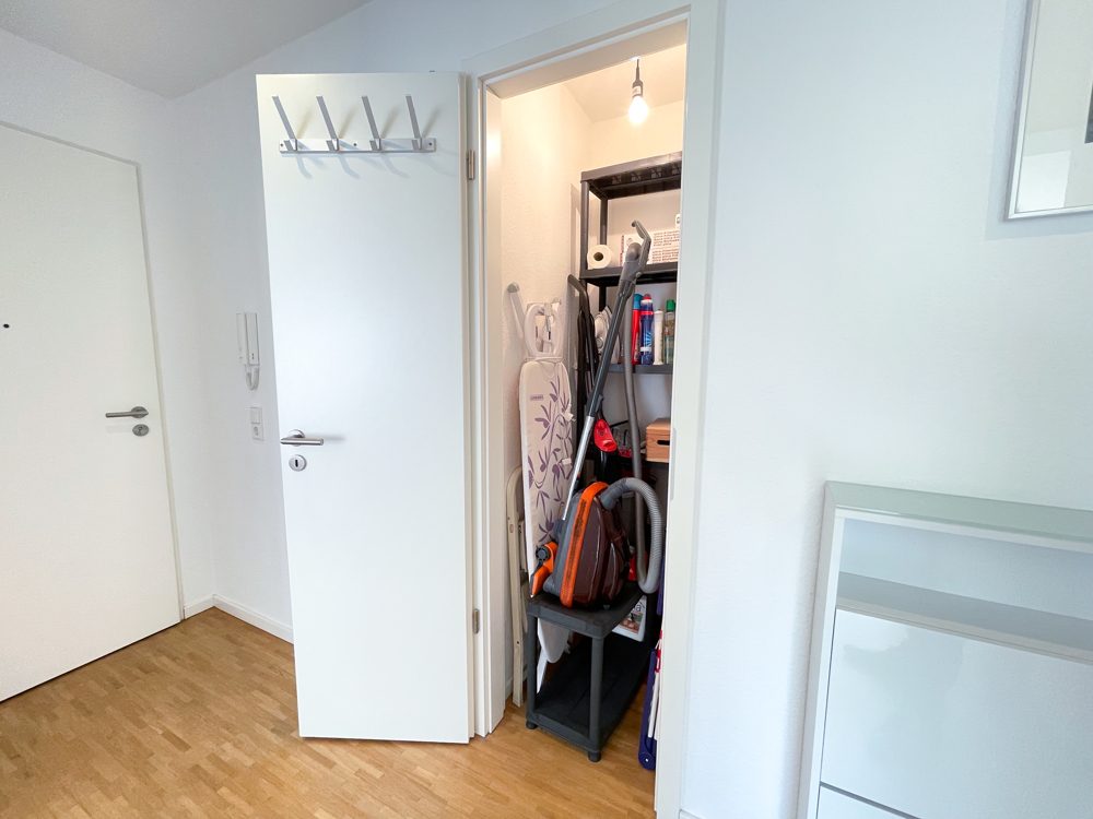 Immobilienangebot - Düsseldorf - Alle - Golzheim: Vollmöblierte, ausgestattete und moderne 3 Zimmer Wohnung mit Balkon