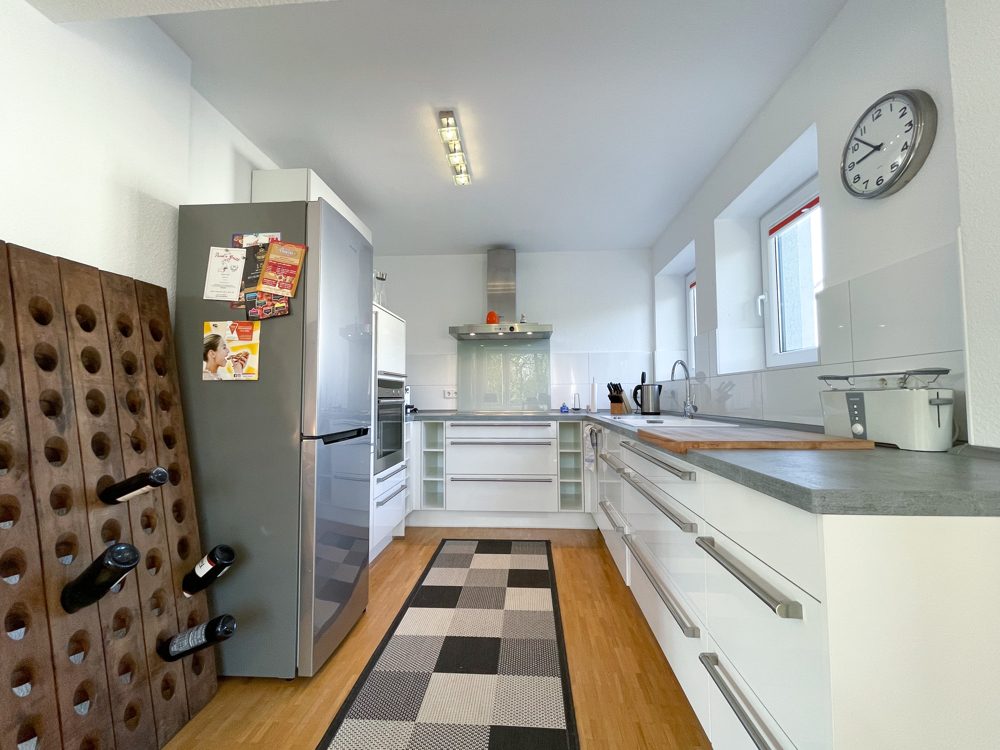 Immobilienangebot - Düsseldorf - Alle - Golzheim: Vollmöblierte, ausgestattete und moderne 3 Zimmer Wohnung mit Balkon