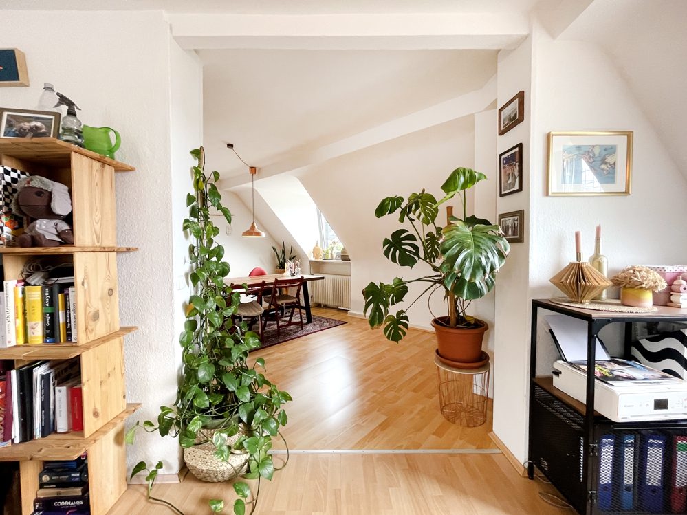 Immobilienangebot - Düsseldorf - Alle - Helle Dachgeschoss-Altbau-Wohnung im Trendviertel Pempelfort