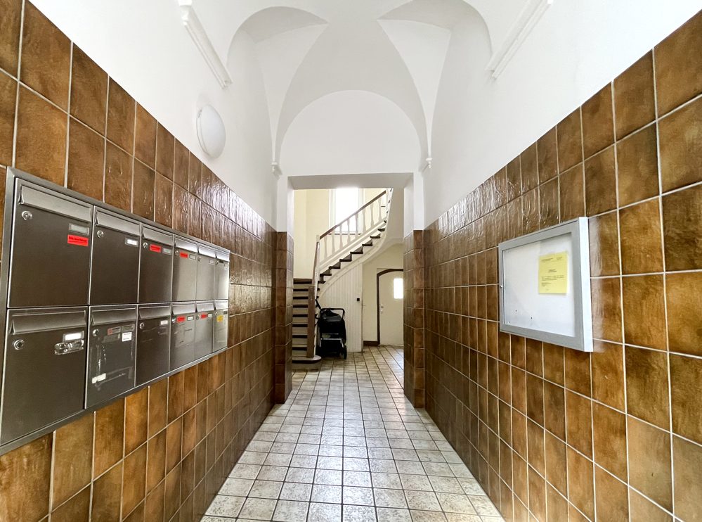 Immobilienangebot - Düsseldorf - Alle - Helle Dachgeschoss-Altbau-Wohnung im Trendviertel Pempelfort
