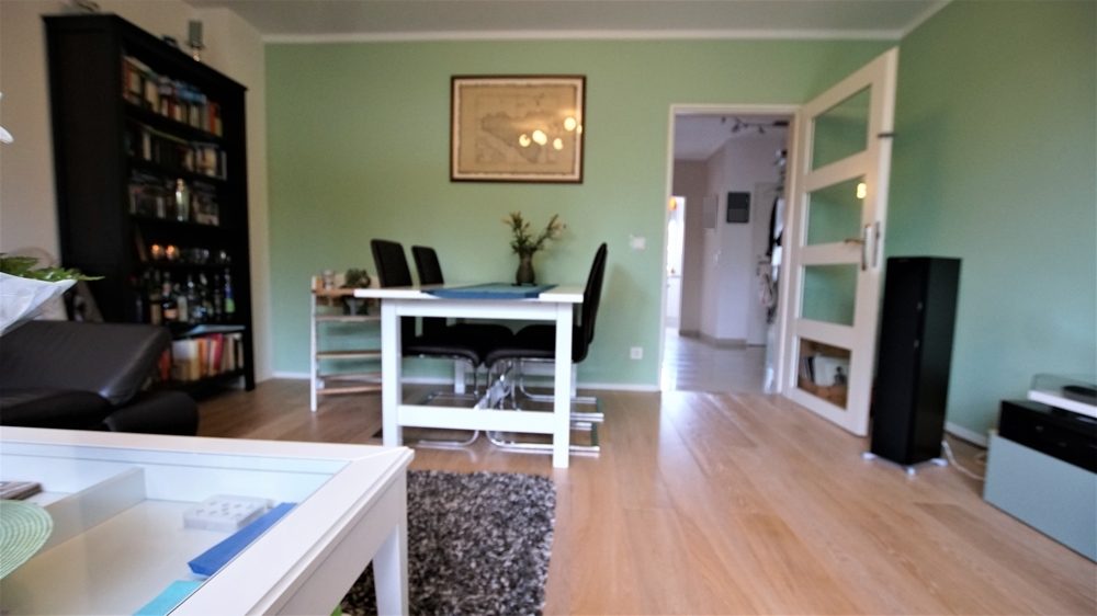 Immobilienangebot - Düsseldorf - Alle - Gepflegte 3-Zimmerwohnung mit Balkon und Stellplatz in guter Lage von Eller