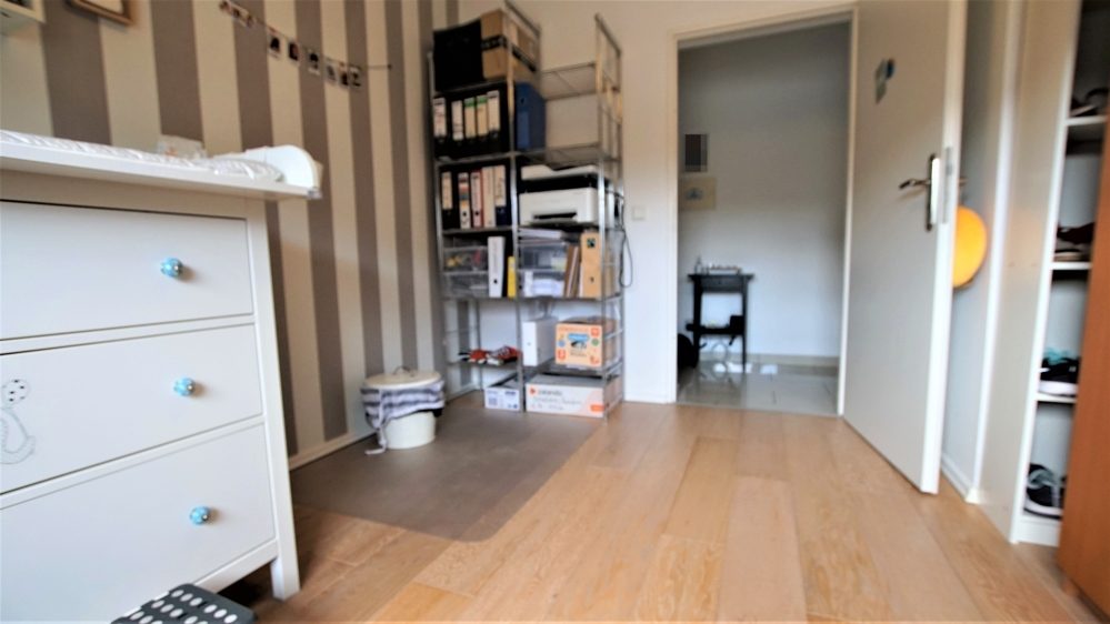 Immobilienangebot - Düsseldorf - Alle - Gepflegte 3-Zimmerwohnung mit Balkon und Stellplatz in guter Lage von Eller