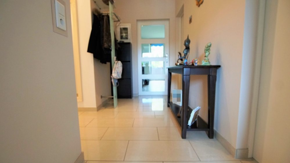 Immobilienangebot - Düsseldorf - Alle - Gepflegte 3-Zimmerwohnung mit Balkon und Stellplatz in guter Lage von Eller