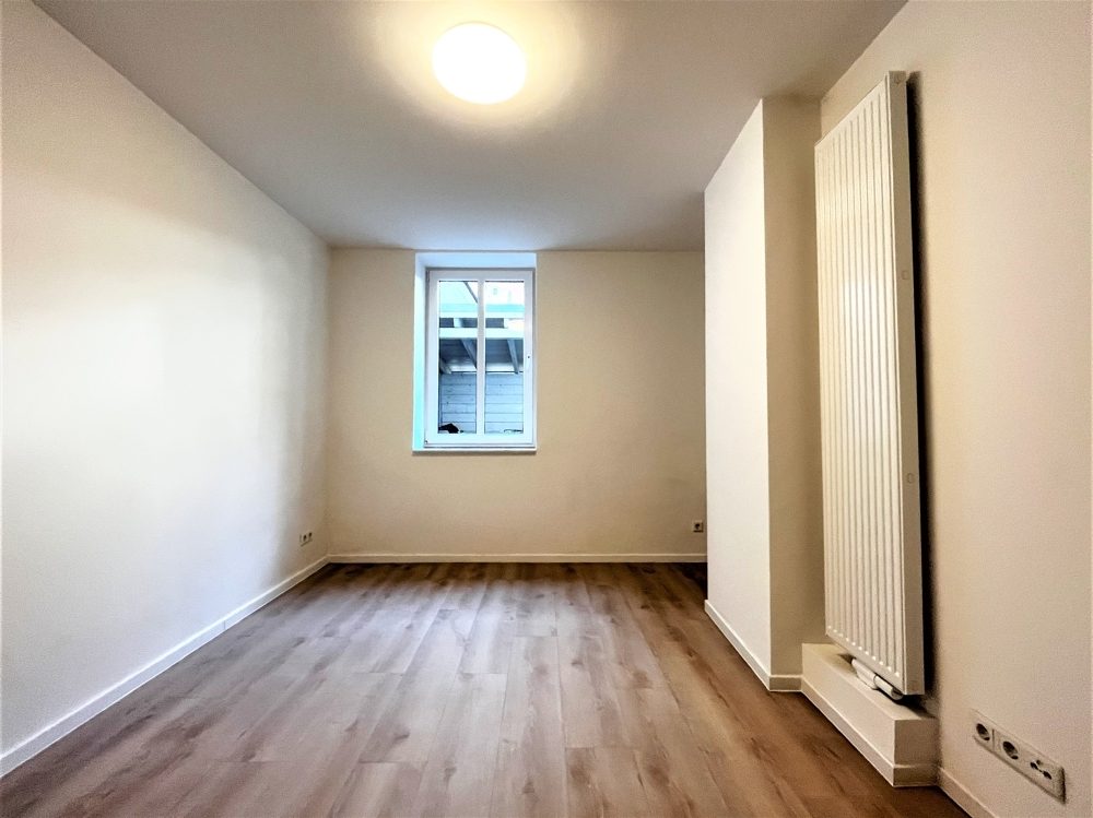 Immobilienangebot - Düsseldorf / Friedrichstadt - Alle - Friedrichstadt: Erstbezug nach Kernsanierung: Moderne 2,5-Zimmerwohnung in bester Lage!