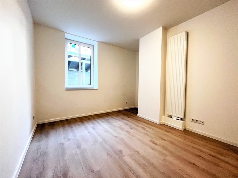 Immobilienangebot - Düsseldorf / Friedrichstadt - Alle - Friedrichstadt: Erstbezug nach Kernsanierung: Moderne 2,5-Zimmerwohnung in bester Lage!