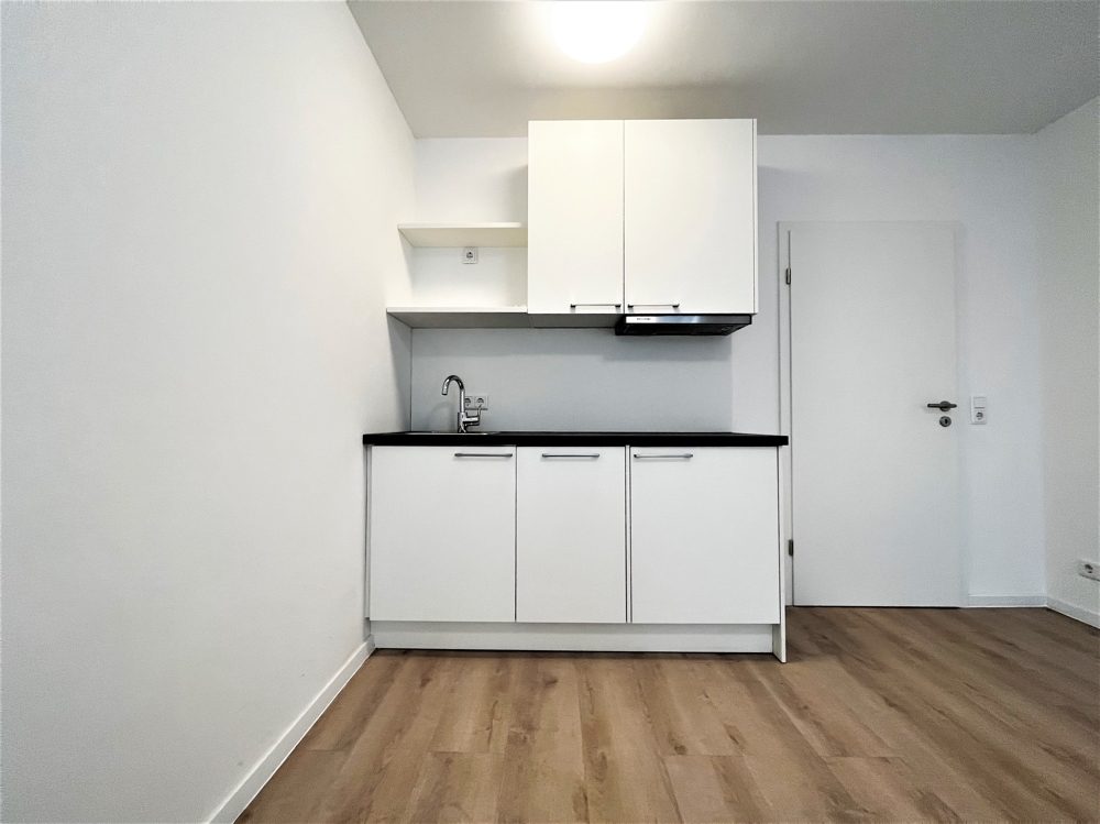 Immobilienangebot - Düsseldorf / Friedrichstadt - Alle - Friedrichstadt: Erstbezug nach Kernsanierung: Moderne 2,5-Zimmerwohnung in bester Lage!