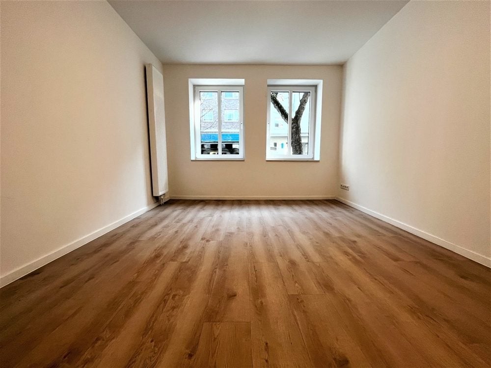 Immobilienangebot - Düsseldorf / Friedrichstadt - Alle - Friedrichstadt: Erstbezug nach Kernsanierung: Moderne 2,5-Zimmerwohnung in bester Lage!
