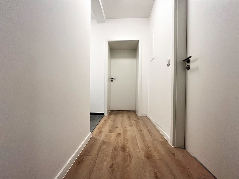 Immobilienangebot - Düsseldorf / Friedrichstadt - Alle - Friedrichstadt: Erstbezug nach Kernsanierung: Moderne 2,5-Zimmerwohnung in bester Lage!