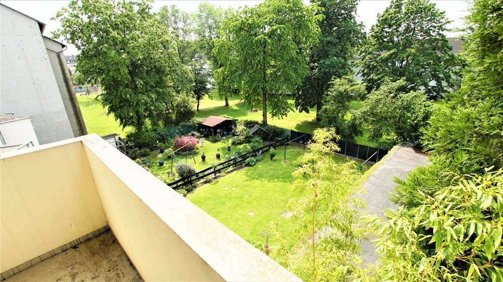 Immobilienangebot - Düsseldorf / Rath - Alle - Rath: vermietetes ca. 25m² großes Apartment  mit West-Balkon im 3.OG