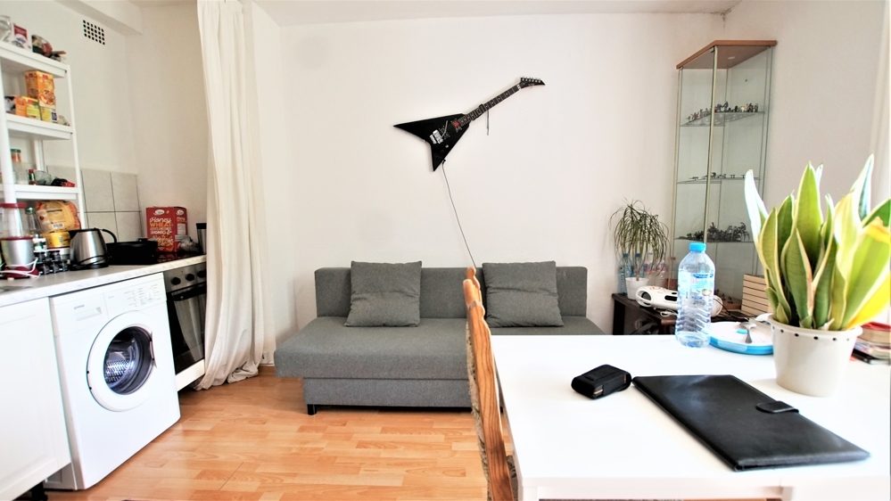 Immobilienangebot - Düsseldorf / Rath - Alle - Rath: vermietetes ca. 25m² großes Apartment  mit West-Balkon im 3.OG