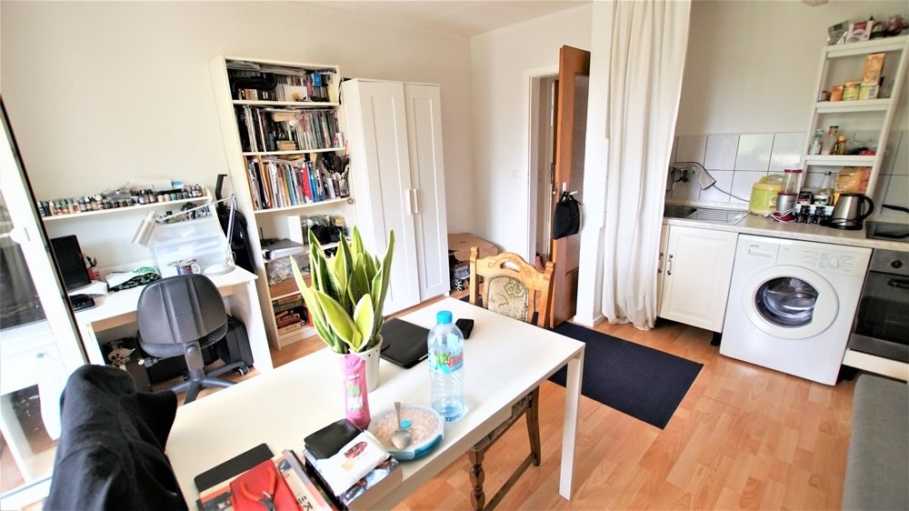 Immobilienangebot - Düsseldorf / Rath - Alle - Rath: vermietetes ca. 25m² großes Apartment  mit West-Balkon im 3.OG