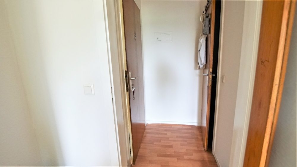 Immobilienangebot - Düsseldorf / Rath - Alle - Rath: vermietetes ca. 25m² großes Apartment  mit West-Balkon im 3.OG