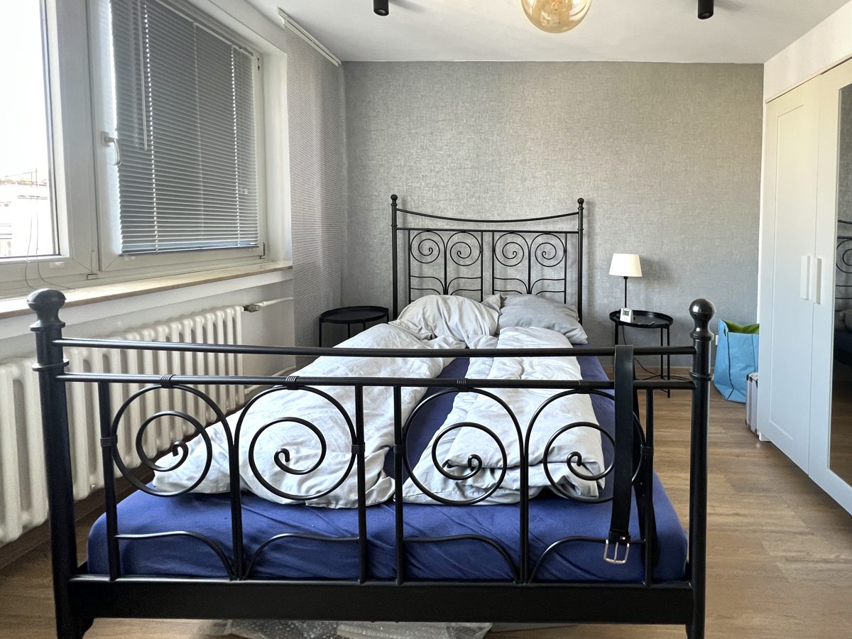 Immobilienangebot - Düsseldorf - Alle - Bilk: helle 2-Zimmerwohnung mit Balkon in ruhiger Lage