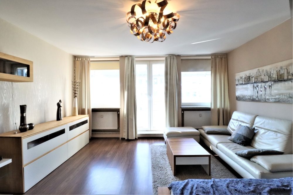 Immobilienangebot - Düsseldorf - Alle - Stadtmitte: moderne 2- Zimmerwohnung mit EBK und 2 Balkonen in zentraler Lage