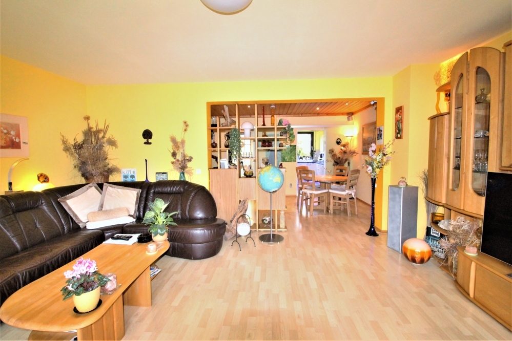 Immobilienangebot - Erkrath / Unterfeldhaus - Alle - Unterfeldhaus: sehr gepflegtes Reihenendhaus mit Terrasse, Süd-Garten und Garage in ruhiger Lage