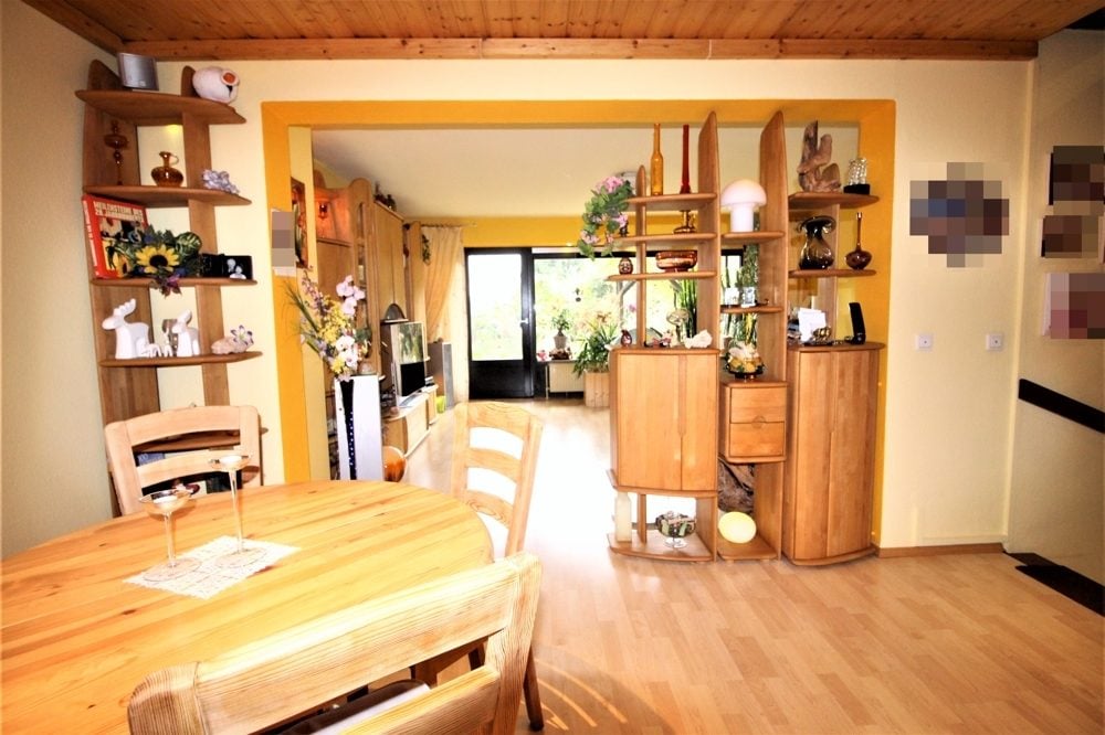 Immobilienangebot - Erkrath / Unterfeldhaus - Alle - Unterfeldhaus: sehr gepflegtes Reihenendhaus mit Terrasse, Süd-Garten und Garage in ruhiger Lage