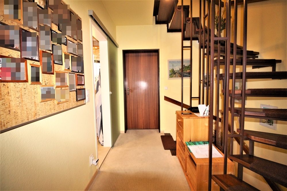 Immobilienangebot - Erkrath / Unterfeldhaus - Alle - Unterfeldhaus: sehr gepflegtes Reihenendhaus mit Terrasse, Süd-Garten und Garage in ruhiger Lage