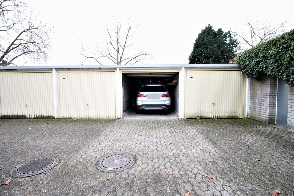 Immobilienangebot - Erkrath / Unterfeldhaus - Alle - Unterfeldhaus: sehr gepflegtes Reihenendhaus mit Terrasse, Süd-Garten und Garage in ruhiger Lage