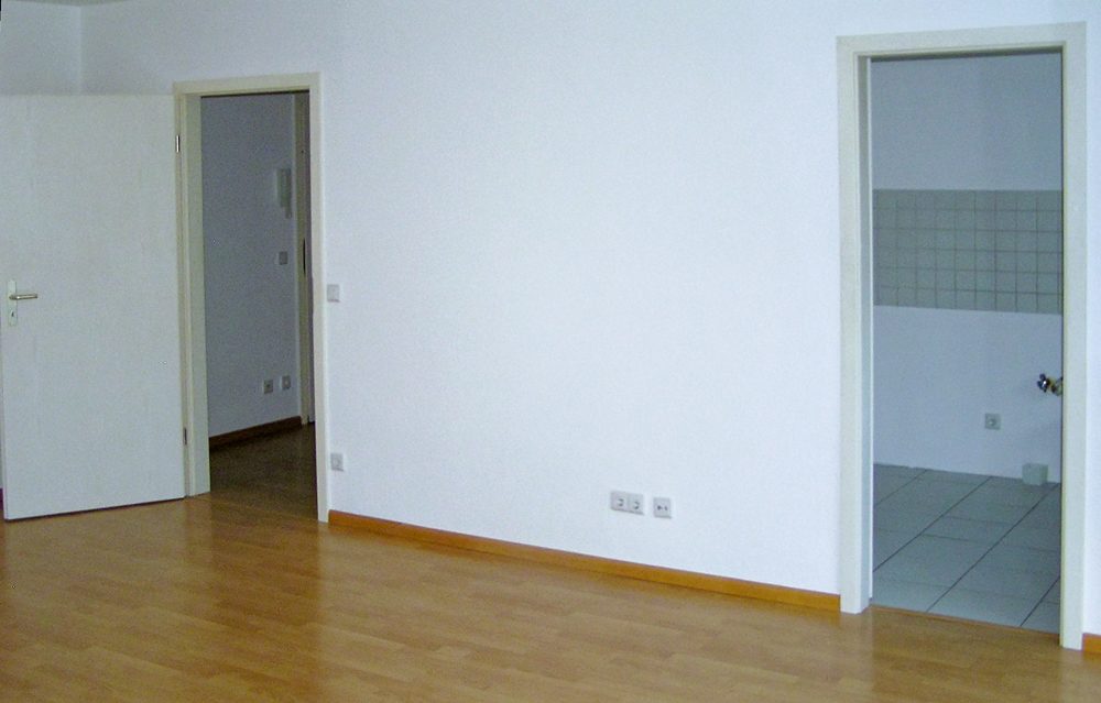 Immobilienangebot - Düsseldorf / Holthausen - Alle - Holthausen: gut geschnittene 2-Zimmerwohnung mit Balkon und TG-Stellplatz in guter Lage
