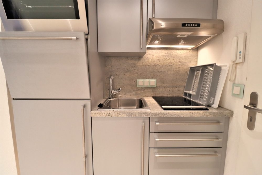 Immobilienangebot - Düsseldorf - Alle - Friedrichstadt: modernes und hochwertig voll möbliertes Apartment in sehr gefragter Lage